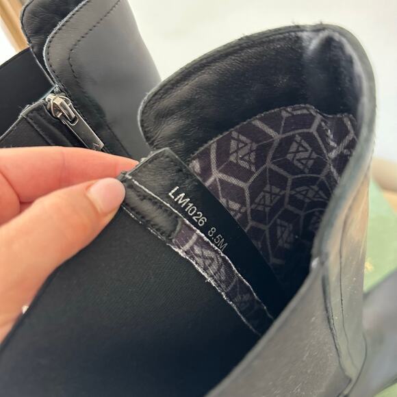 Aquatalia Leather Zip Up Block Heels Knee High Boots Black 8.5 - Picture 7 of 7